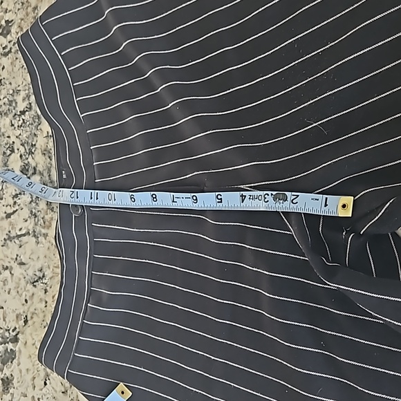2/$10 Nastygal pinstripe pants - Picture 5 of 6